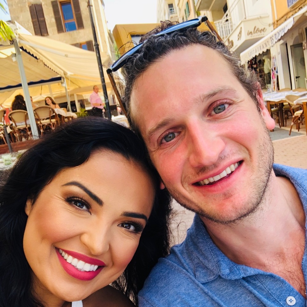 Meet your Posher, Cynthia